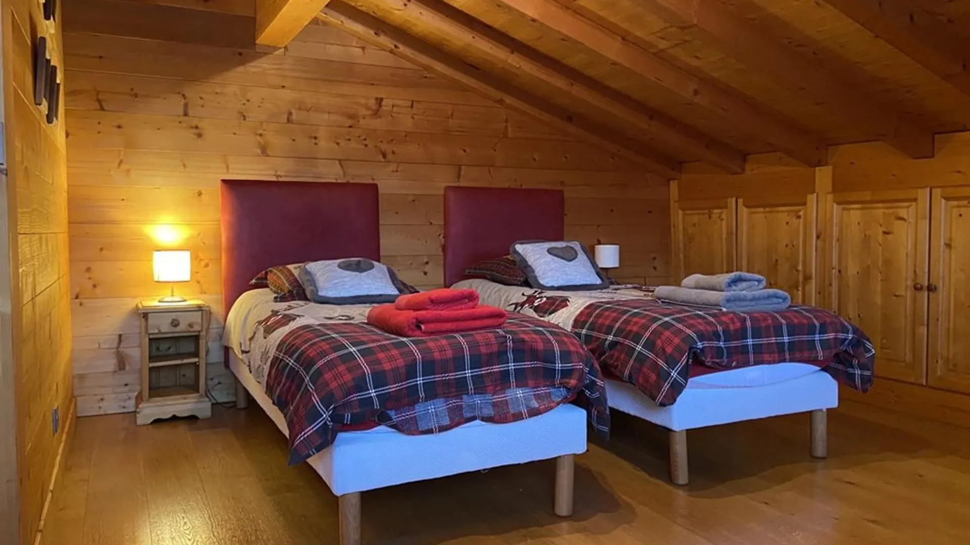 Confortable Chalet 12 Personnes Avec Wifi Et Parking, Pres Des Pistes - Fr-1-733-25 Crest-Voland 0*,  France